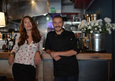 Karina Iglesias i Deme Lomas a Niu Kitchen